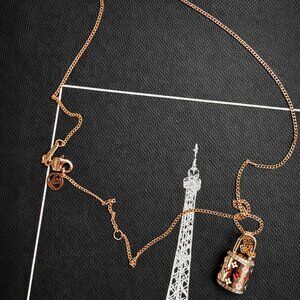 18 inch gold plated necklace with lock pendant